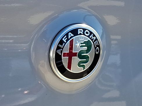 New 2025 Alfa Romeo Stelvio Sprint w/ Convenience Package image 4