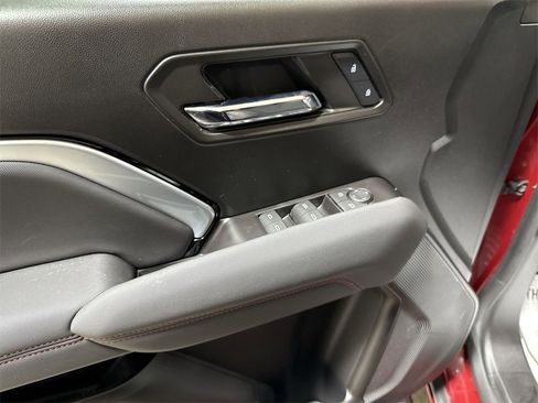 Used 2024 Chevrolet Colorado Z71 w/ Z71 Convenience Package 2 image 21