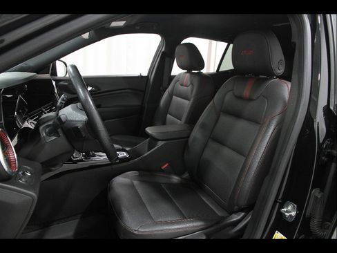 Certified 2024 Chevrolet Trax RS w/ Driver Confidence Package FWD image 5