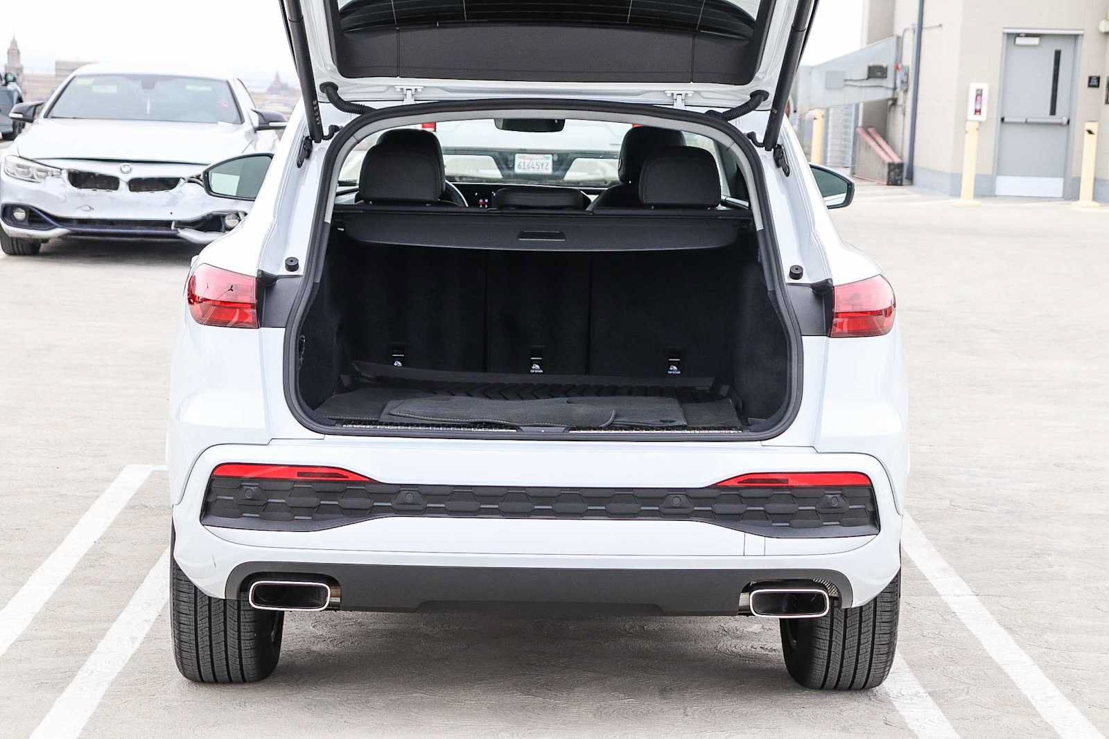 Used 2025 Audi Q5 Premium w/ Convenience Package AWD/4WD image 36