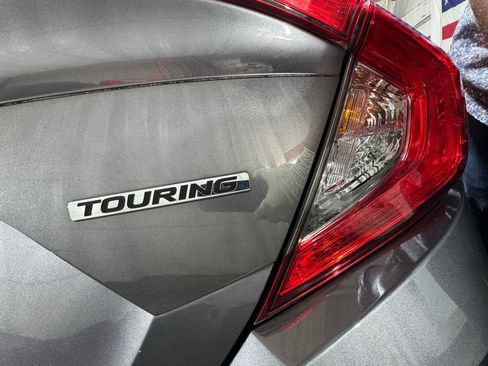 Used 2020 Honda Civic Touring image 25