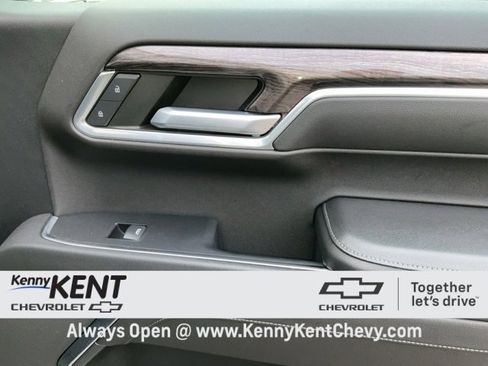 Certified 2022 Chevrolet Silverado 1500 LTZ w/ Technology Package image 25