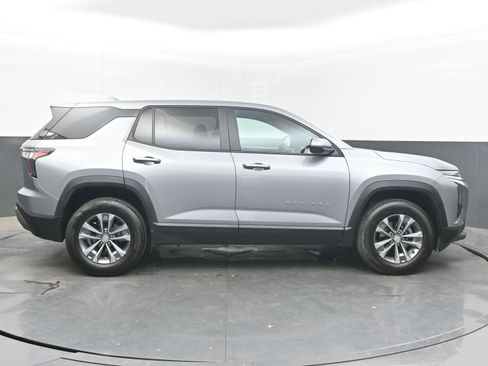 Used 2025 Chevrolet Equinox LT AWD/4WD image 10