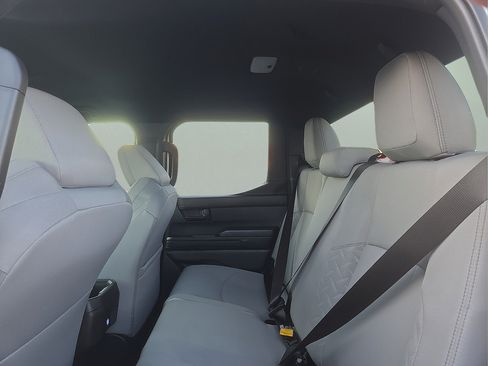 Certified 2026 Toyota Tacoma SR5 AWD/4WD image 14