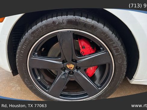 Used 2015 Porsche Macan Turbo AWD/4WD image 14