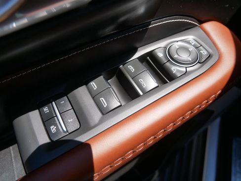 Certified 2023 GMC Yukon Denali Ultimate AWD/4WD image 12