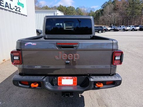 New 2026 Jeep Gladiator Mojave image 4