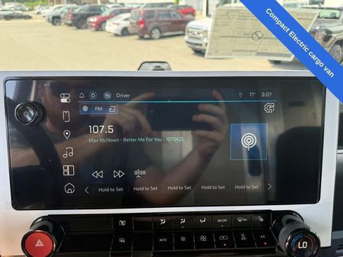 Used 2024 Chevrolet Brightdrop 400 w/ Commercial Equipment Package AWD/4WD image 15