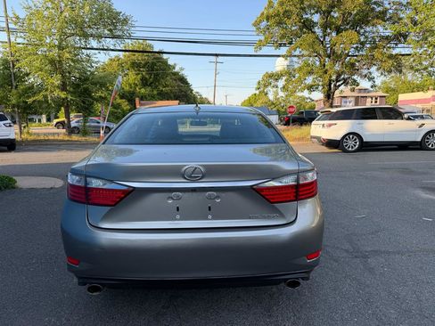 Used 2015 Lexus ES 350 w/ Premium Package FWD image 6