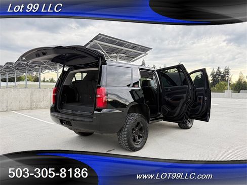 Used 2017 Chevrolet Tahoe LT w/ Z71 Midnight Edition AWD/4WD image 30