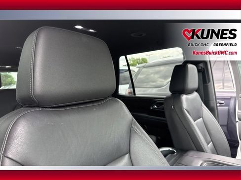 Used 2023 Chevrolet Tahoe LT w/ Luxury Package AWD/4WD image 39