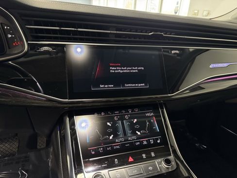 Used 2024 Audi Q7 3.0T Prestige image 10