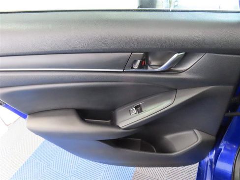 Used 2022 Honda Accord Sport image 30