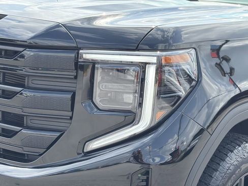 Used 2025 GMC Sierra 1500 Elevation w/ Preferred Package AWD/4WD image 26