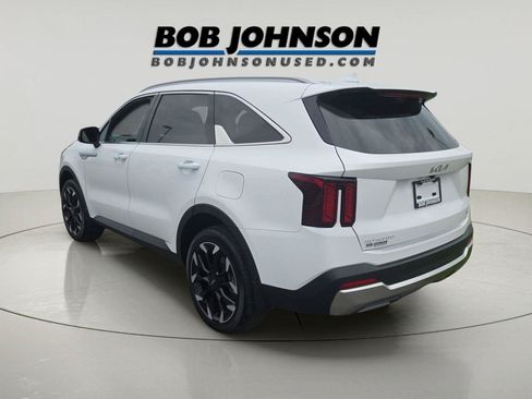 Used 2025 Kia Sorento X-Line EX AWD/4WD image 4