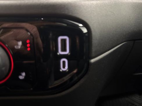 Used 2025 Chevrolet Silverado 1500 LT image 22