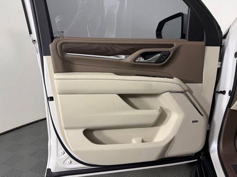 Used 2023 GMC Yukon Denali w/ LPO, Floor Liner Package AWD/4WD image 20