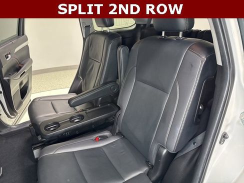 Used 2019 Toyota Highlander XLE image 2