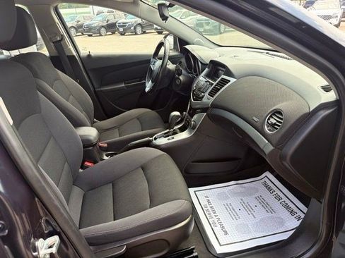 Used 2014 Chevrolet Cruze LT FWD image 20