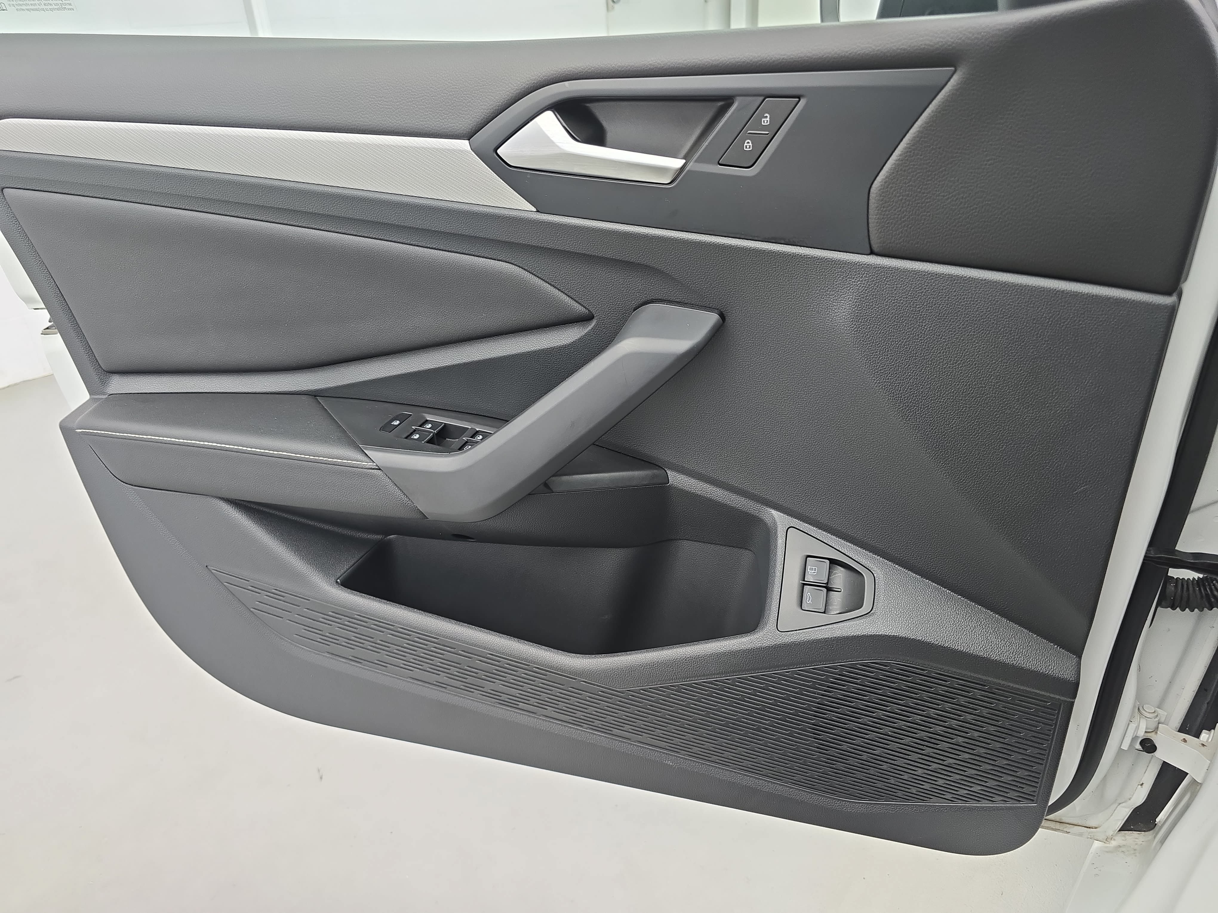 Certified 2024 Volkswagen Jetta Sport FWD image 27