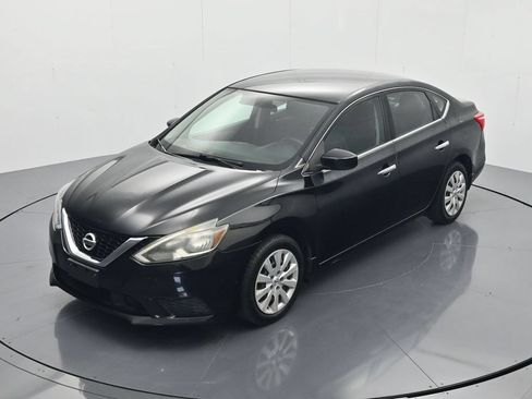 Used 2018 Nissan Sentra S FWD image 29