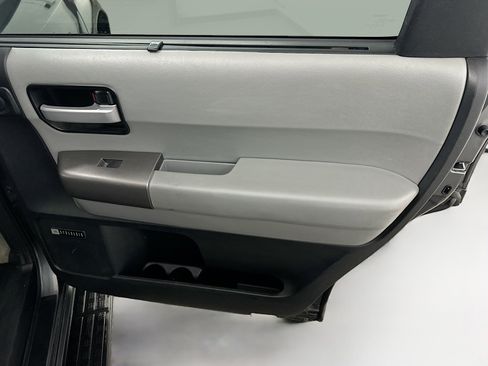 Used 2011 Toyota Sequoia Limited AWD/4WD image 33