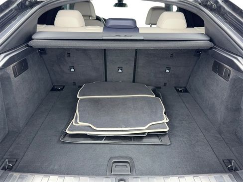 Used 2023 BMW X6 xDrive40i w/ Executive Package image 12