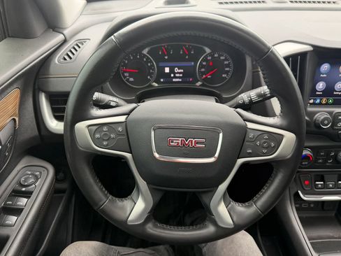 Used 2021 GMC Terrain SLE w/ Driver Convenience Package AWD/4WD image 18