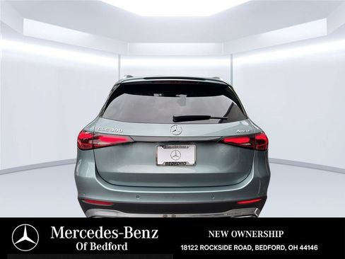 Used 2026 Mercedes-Benz GLC 300 4MATIC image 4