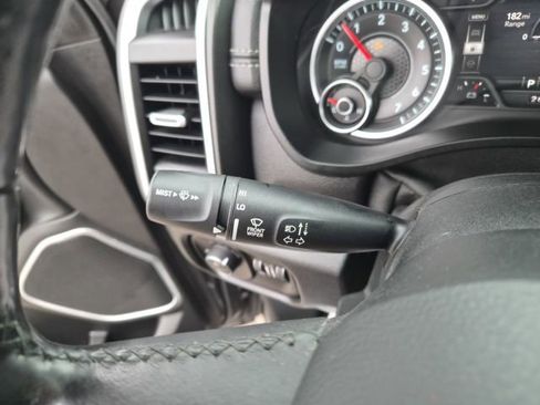 Used 2019 RAM 1500 Laramie AWD/4WD image 22