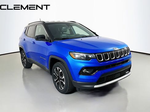 Used 2023 Jeep Compass Limited AWD/4WD image 5