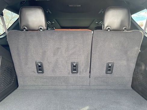 Used 2024 GMC Yukon Denali Ultimate image 32