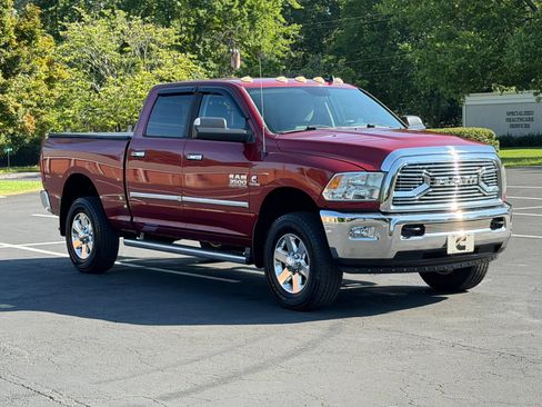 Used 2014 RAM 3500 SLT AWD/4WD image 4