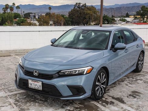 Certified 2024 Honda Civic EX image 3