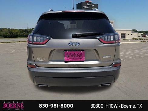 Used 2021 Jeep Cherokee Latitude Lux w/ Comfort/Convenience Group FWD image 11