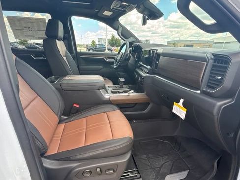 New 2026 Chevrolet Silverado 1500 High Country AWD/4WD image 35