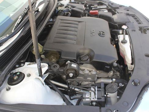 Used 2018 Toyota Avalon Touring image 45