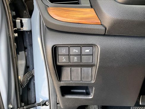 Used 2021 Honda CR-V Touring image 34