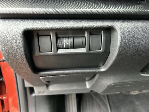 Certified 2024 Subaru Crosstrek 2.0i Premium AWD/4WD image 17