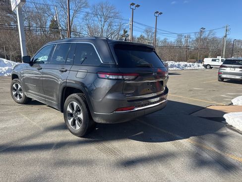 Used 2023 Jeep Grand Cherokee 4WD 4xe image 7