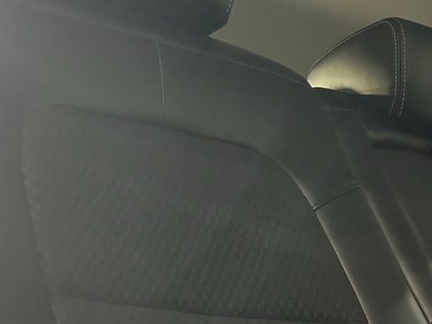 Used 2024 Ford Escape SE image 61