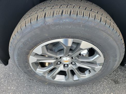 New 2026 Chevrolet Tahoe LS image 40