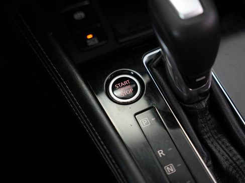 Used 2023 Nissan Kicks SR image 29