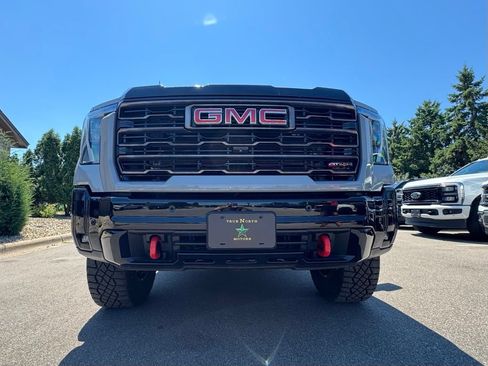 Used 2025 GMC Sierra 2500 AT4X AWD/4WD image 5