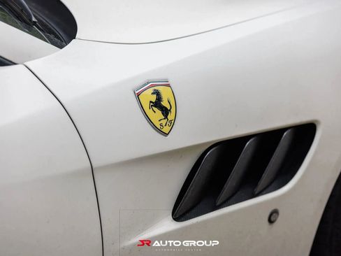 Used 2018 Ferrari GTC4Lusso T image 8
