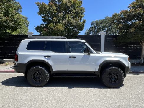 Used 2026 Toyota Land Cruiser w/ Premium Package AWD/4WD image 4