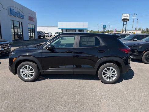 New 2026 Chevrolet TrailBlazer LS w/ LS Convenience Package AWD/4WD image 3