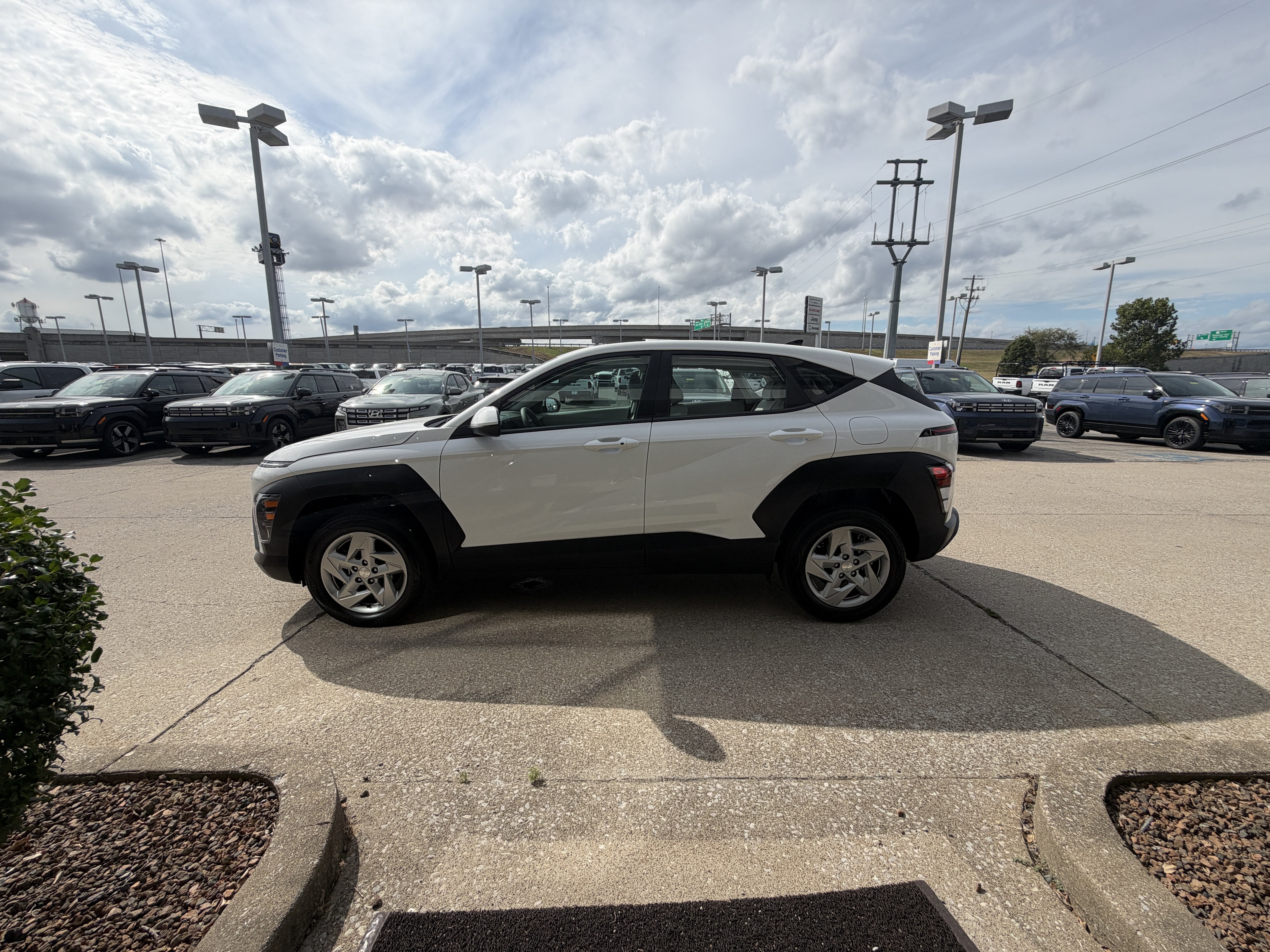 Certified 2026 Hyundai Kona SE AWD/4WD image 13