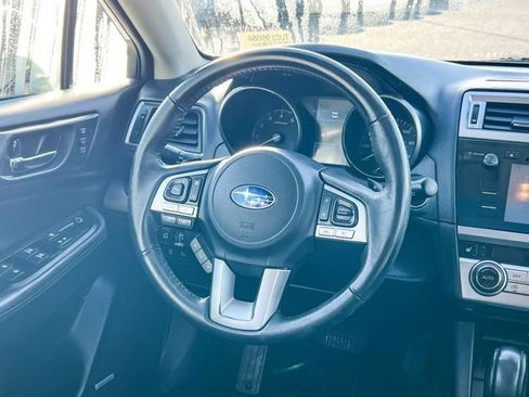 Used 2017 Subaru Outback 2.5i Limited image 13