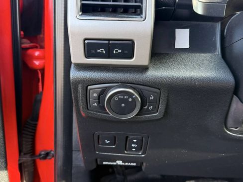 Used 2019 Ford F350 Lariat w/ Lariat Ultimate Package AWD/4WD image 20